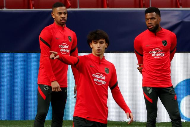 内维尔谈维尼修斯：英超很少能从皇萨抢走最顶级球员，一直如此